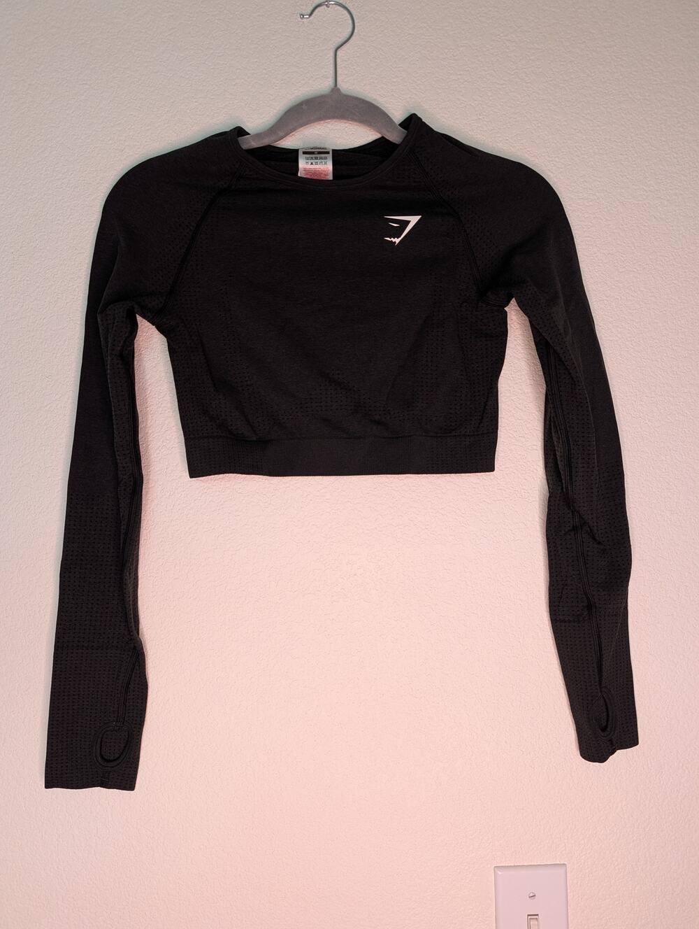 Gymshark Women's Black Long-Sleeve Seamless Crop Top M Activewear Gym Lifting